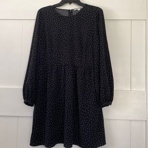 Black and white dot long sleeve a line dress with pockets